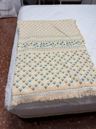 Colcha 90cm Beig Azull cama matrimonio Beig y Roja