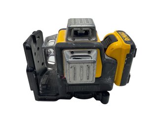 nivel laser dewalt dce089g