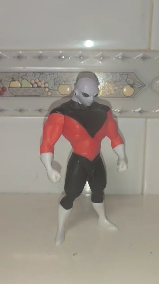 Figura Jiren Dragon Ball brazos artículados