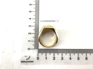 sello oro 18k con piedra con circonita