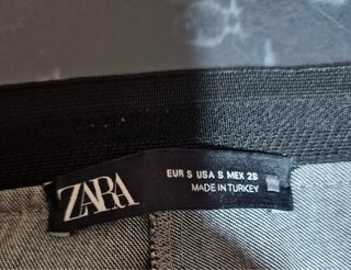 Pantalón gris