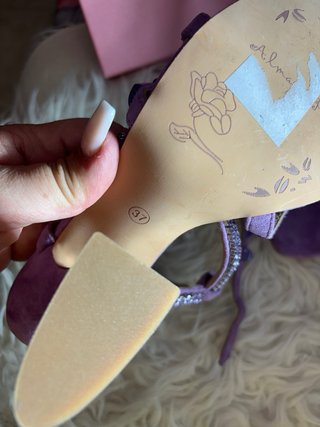 Sandalias tacón Alma en Pena moradas