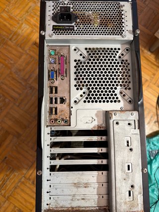 PC Antigüedad Celeron 2.53 GHz 448MB RAM