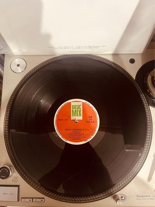 Maxisingle Curiosity - Price 2 Pounds