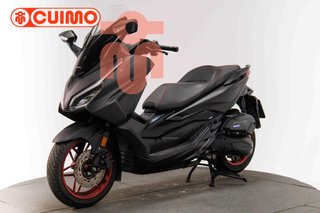 HONDA FORZA 125