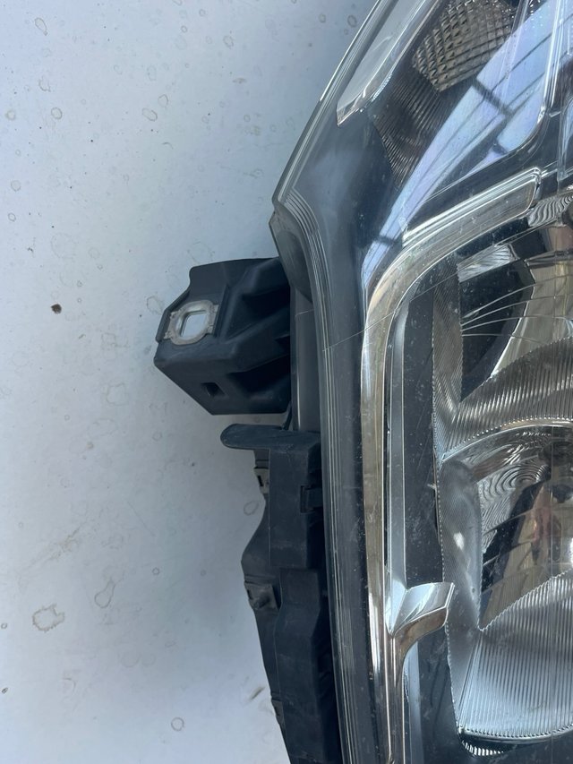 Faro Derecho Fiat Dobló