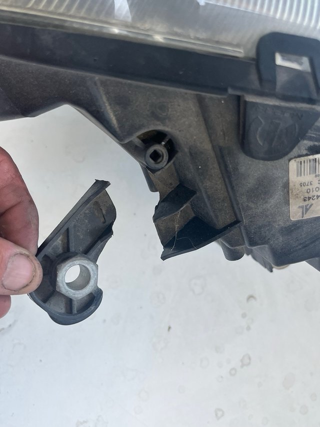 Faro Derecho Fiat Dobló