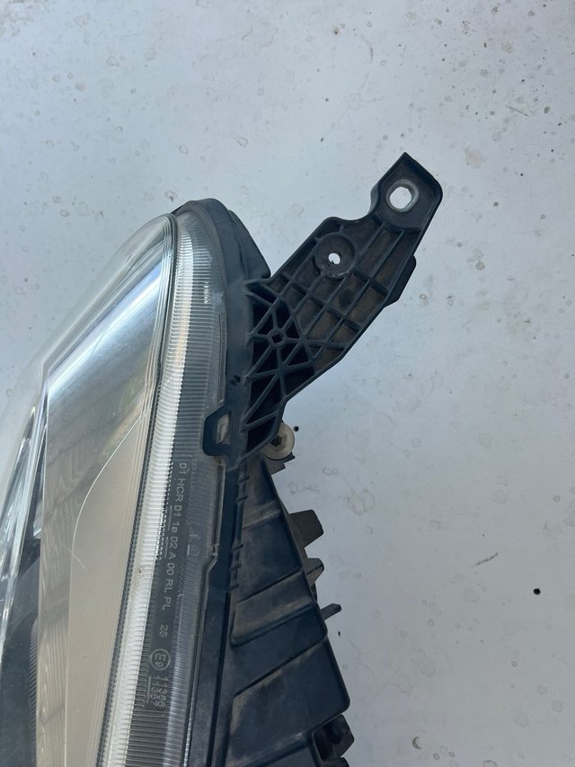 Faro Derecho Fiat Dobló