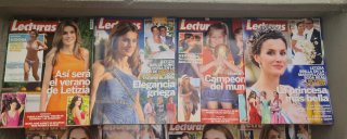 Lote III y V: 21 Revistas Reina Letizia
