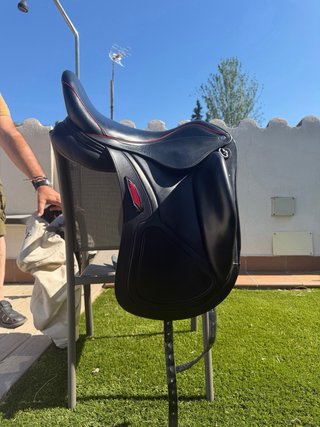Montura Doma Aviar Sparrow 1.0 Negra 17”