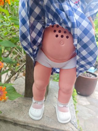 Muñeca Chelito de Famosa