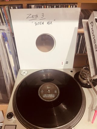 Zeta 3 - Totem Mix