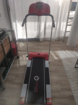 Cinta de andar plegable roja cecotec