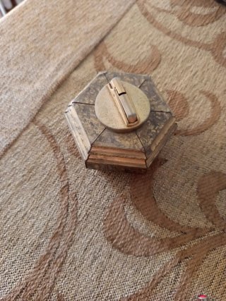 Encendedor hexagonal vintage