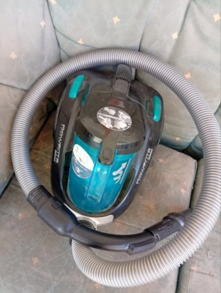 Aspiradora Rowenta con Manguera y Accesorios