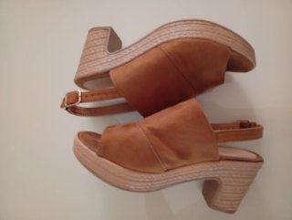 Sandalias de verano marrones