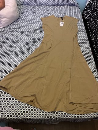 Vestido beige talla L