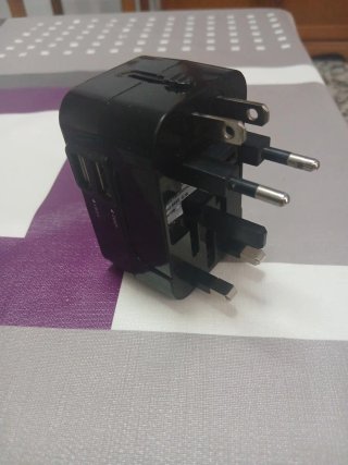 Adaptador de viaje universal negro
