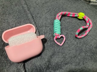 Funda Airpods Naranja son de apple