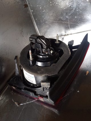PILOTO TRASERO IZQUIERDO INTERIOR Volkswagen Golf VI (5K1)(10.2008->2012)