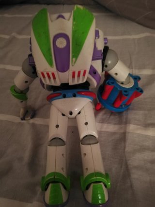 Buzz Lightyear Disney     el muñeco  habla