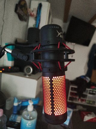 Micrófono HyperX QuadCast (NO incluye Soporte)