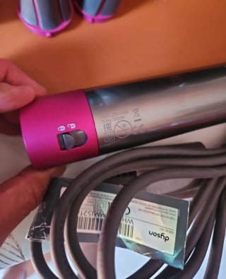 Dyson airwrap