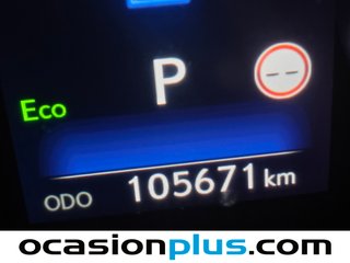 Lexus NX 300h Business 2WD 145 kW (197 CV)