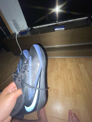 Zapatillas de fútbol sala Nike negras y azules