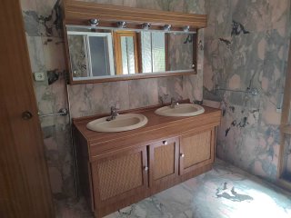 Mueble de baño completo con espejo