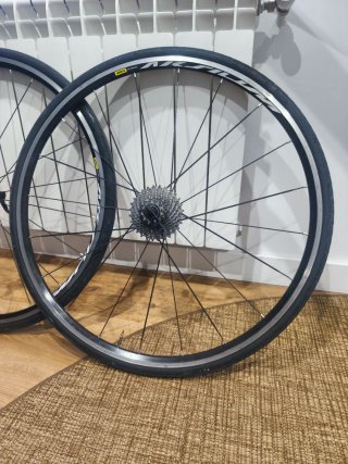 Juego Ruedas Mavic Aksium