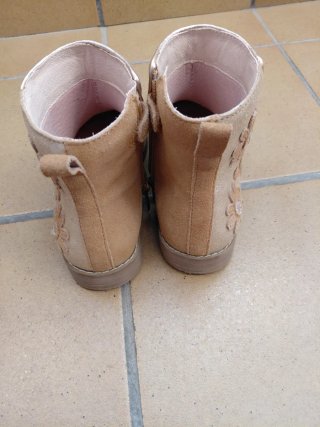 Botas de ante color camel talla 37