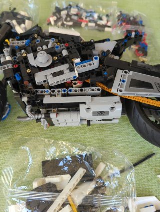 Lego Technic BMW M 1000 RR 1:5 (42130)
