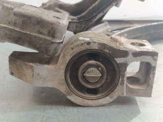 SEAT LEON (1P1) Reference BRAZO SUSPENSION INFERIOR DELANTERO IZQUIERDO