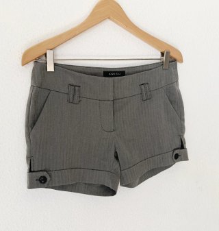 Pantalón corto de vestir de Amisu talla 36