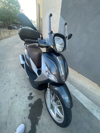 Piaggio Medley 125 Gris/Marrón