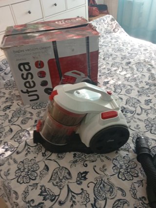 Aspiradora Ufesa AS4050
