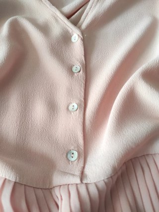 Vestido Zara rosa detalles plisados