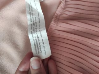 Vestido Zara rosa detalles plisados