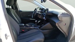 Peugeot 208 PureTech 100 Allure 75 kW (100 CV)