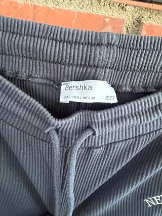 Short deportivo Bershka gris marengo