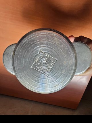 Cafetera para dos tazas de aluminio.