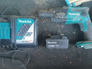 Taladro percutor Makita DHR165 18V