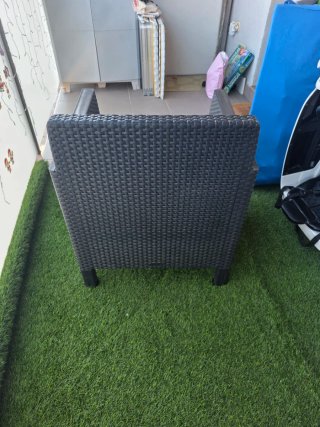 Silla Amplia Exterior plastico Negro