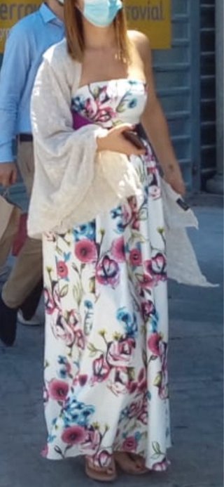 Vestido Dolores Promesas floral blanco  talla 38