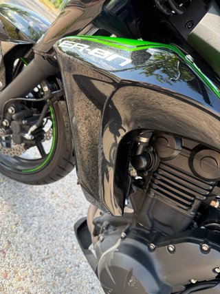 Kawasaki ER6N Negra y Verde