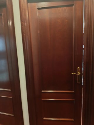 Puertas de madera maciza interiores