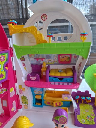 Casa Pin y Pon con figuras