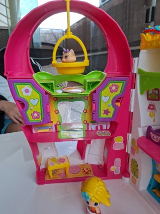 Casa Pin y Pon con figuras