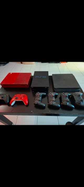 Consolas Xbox y PlayStation + Mandos